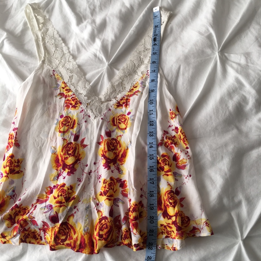 Free People Intimately floral lace top. XS - Picture 6 of 8